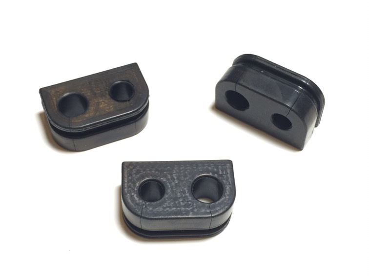 Horseshoe Grommets