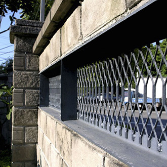 Expanded Wire Mesh Metal Fence Panels for Security Fencing