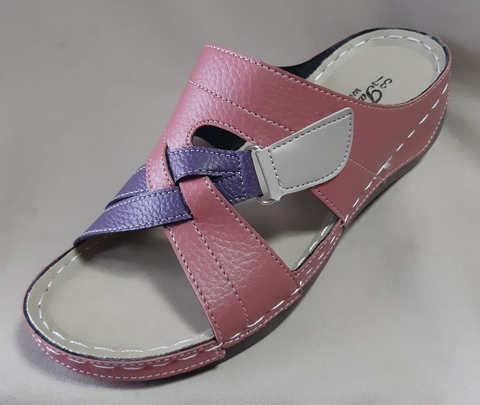 WOMEN'S FASHION FLAT SANDALS, SUMMER FLIP FLOPS, SLIP-ONS, BEACH SLIPPERS, COMFORTABLE CASUAL SANDALS & SLIPPERS.