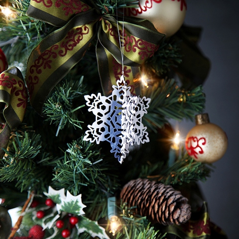 Christmas Snowflake Ornaments, Metal Hanging Ornaments, 3D Holiday Ornament and Decoration for Christmas Tree