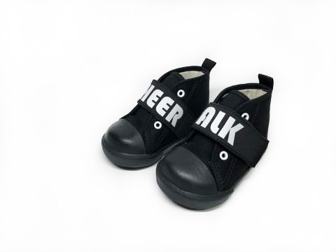 children's shoes with wide toe box