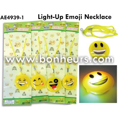 LIGHT-UP EMOJI NECKLACE