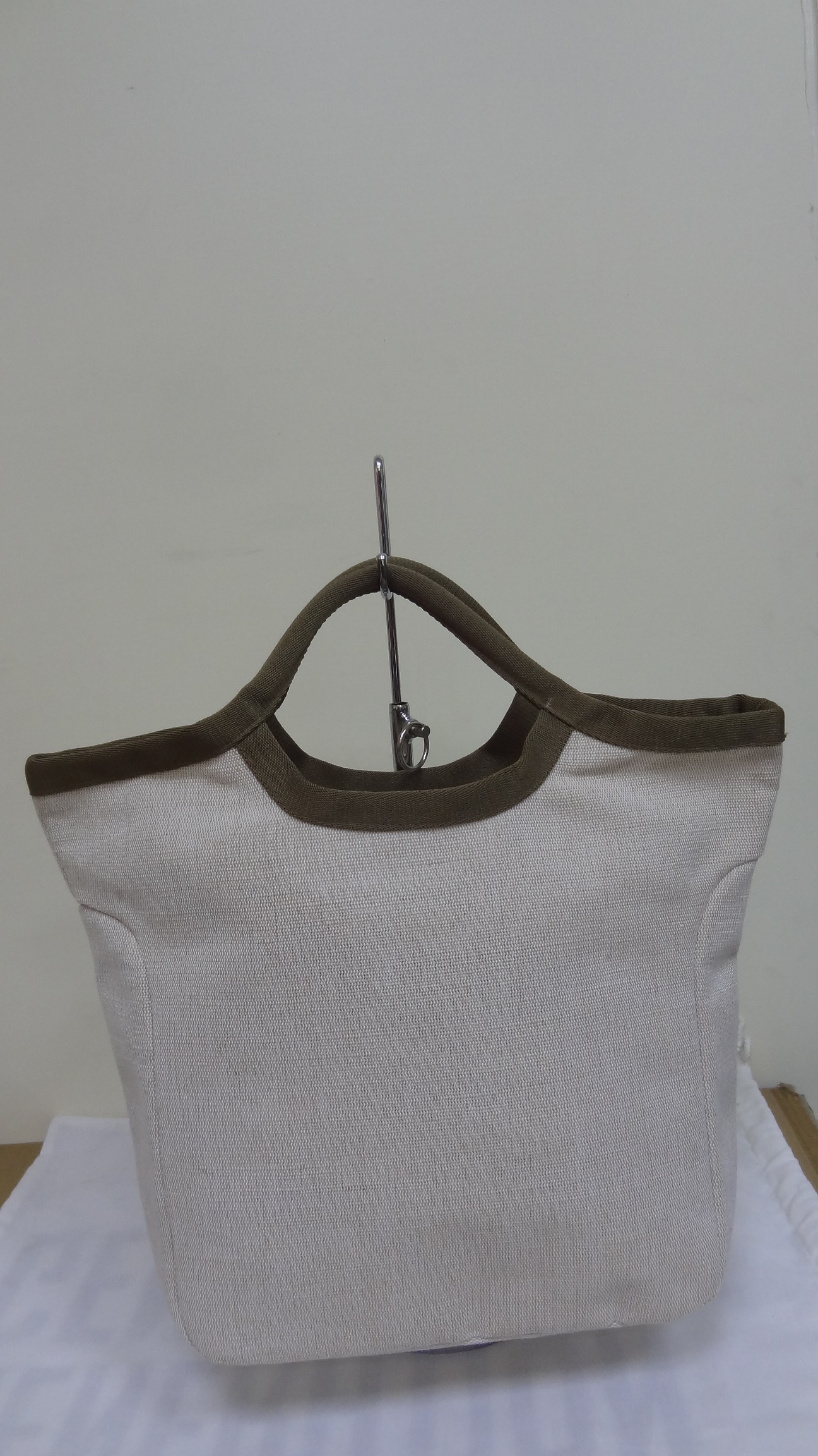 Green Jute Tote Bag with webbing trim handles Taiwantrade