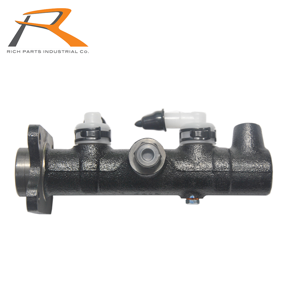 4720137020 TOYOTA DYNA Brake Master Cylinder