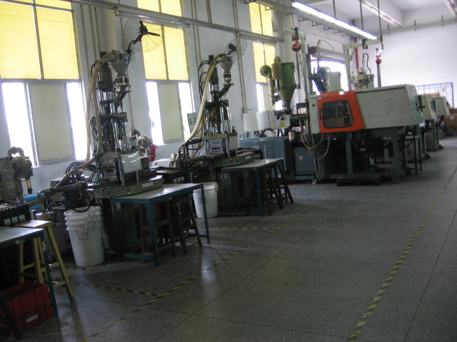 Molding Machine( Horizon type) 