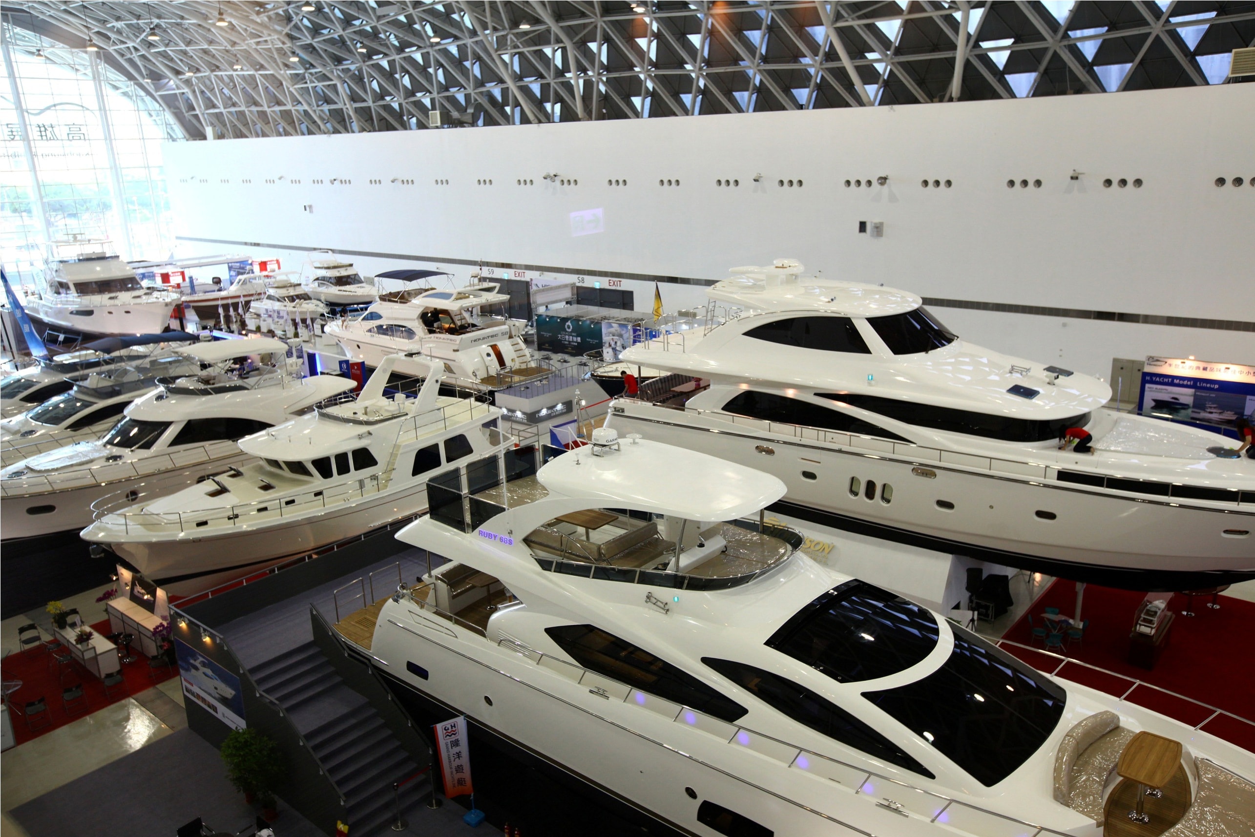 台湾游艇产业航向新里程碑 「2014年台湾国际游艇展」开展首日涌入上