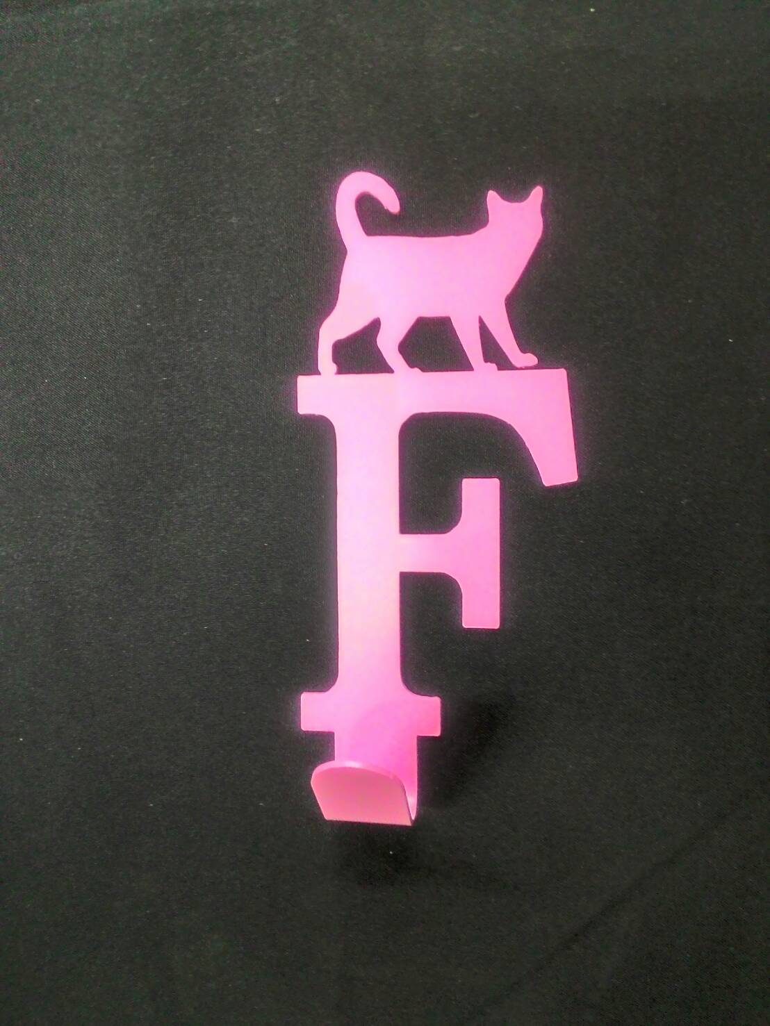 Taiwan Metal Wall Mounted Hook Cat Climbing On A English