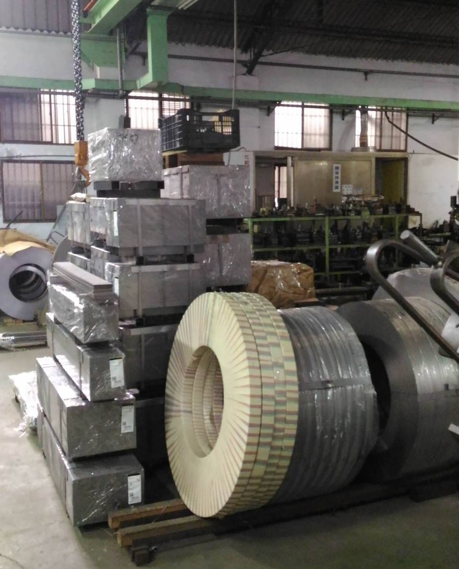 Stamping mold design 