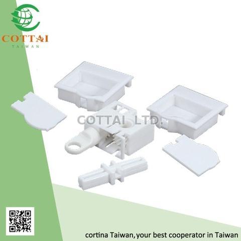 vertical blinds carrier with spacer
