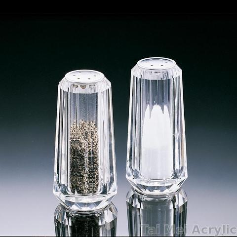 acrylic salt and pepper shakers