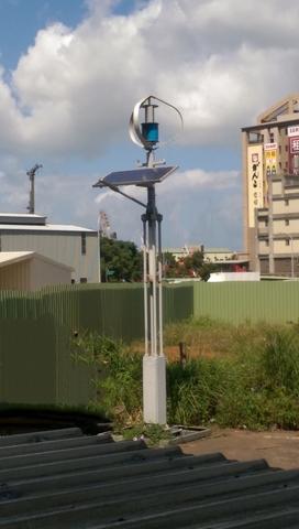 Vertical wind turbine