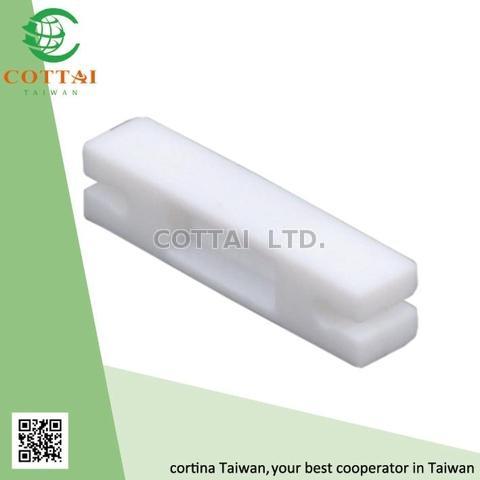 vertical blinds carrier with spacer