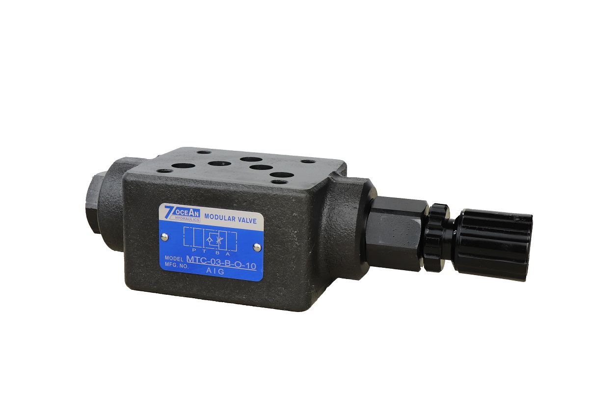 D03 Throttle Check Sandwich Valve 4570 PSI 13.2 GPM Port P SEVEN