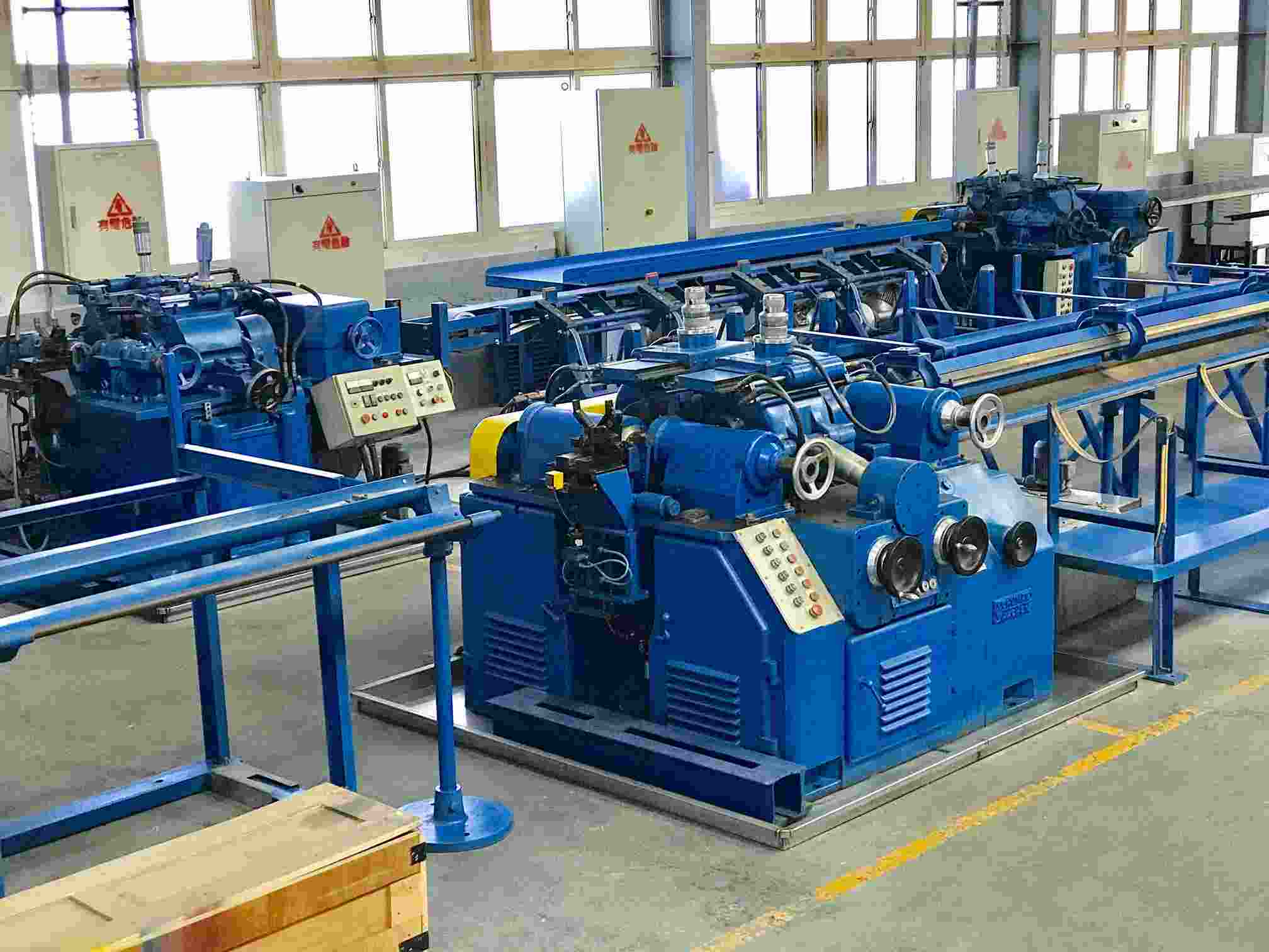 Bright bar centerless grinding and polishing machine