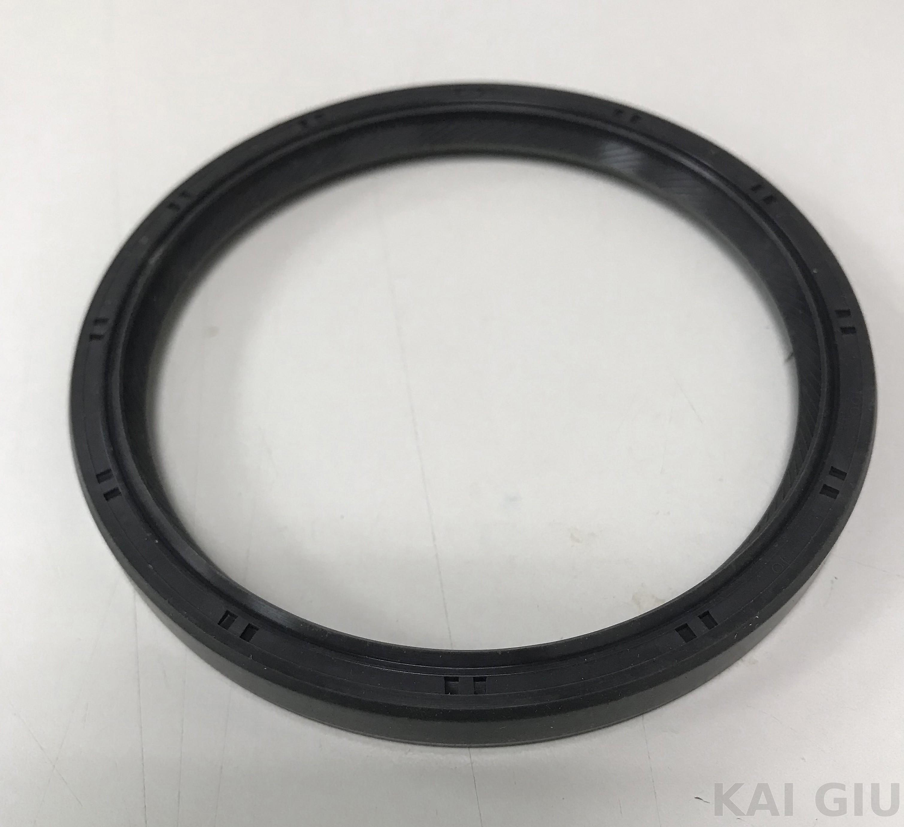 NISSAN OIL SEAL CARNKSHAFT REAR (TD27)