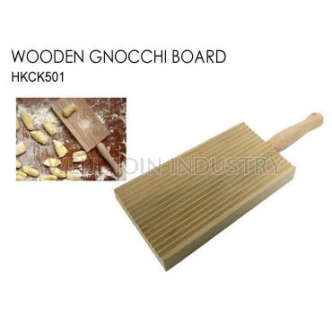 WOODEN GNOCCHI BOARD (ARAUCARIA)