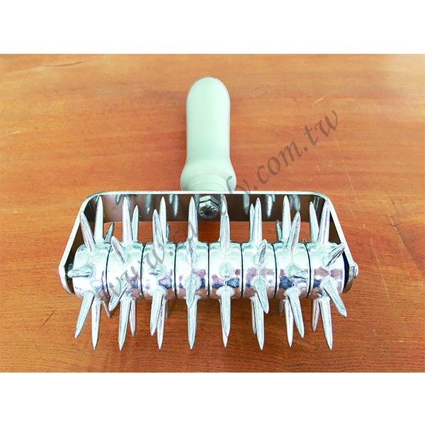 Baking Supplies PP Handle Metal Spiked Roller Pizza Cookie Pie Dough