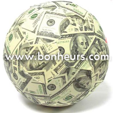 INFLATABLE JUMBO MONEY BALL