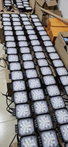 https://im01.itaiwantrade.com/b42cac2b-5194-4114-b94c-efb749c43be9/PD-C-WL2835-18-G_2835_led_work_light_www.prodigital.com.tw8-480x480.jpg