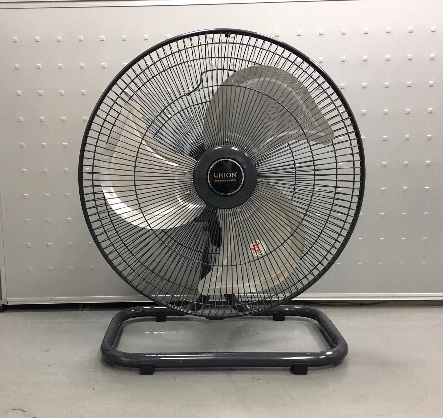 Industrial fan 18