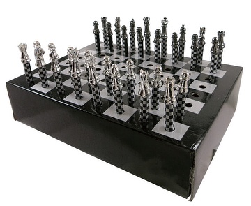 The Chess crystal pencils & chessboard display