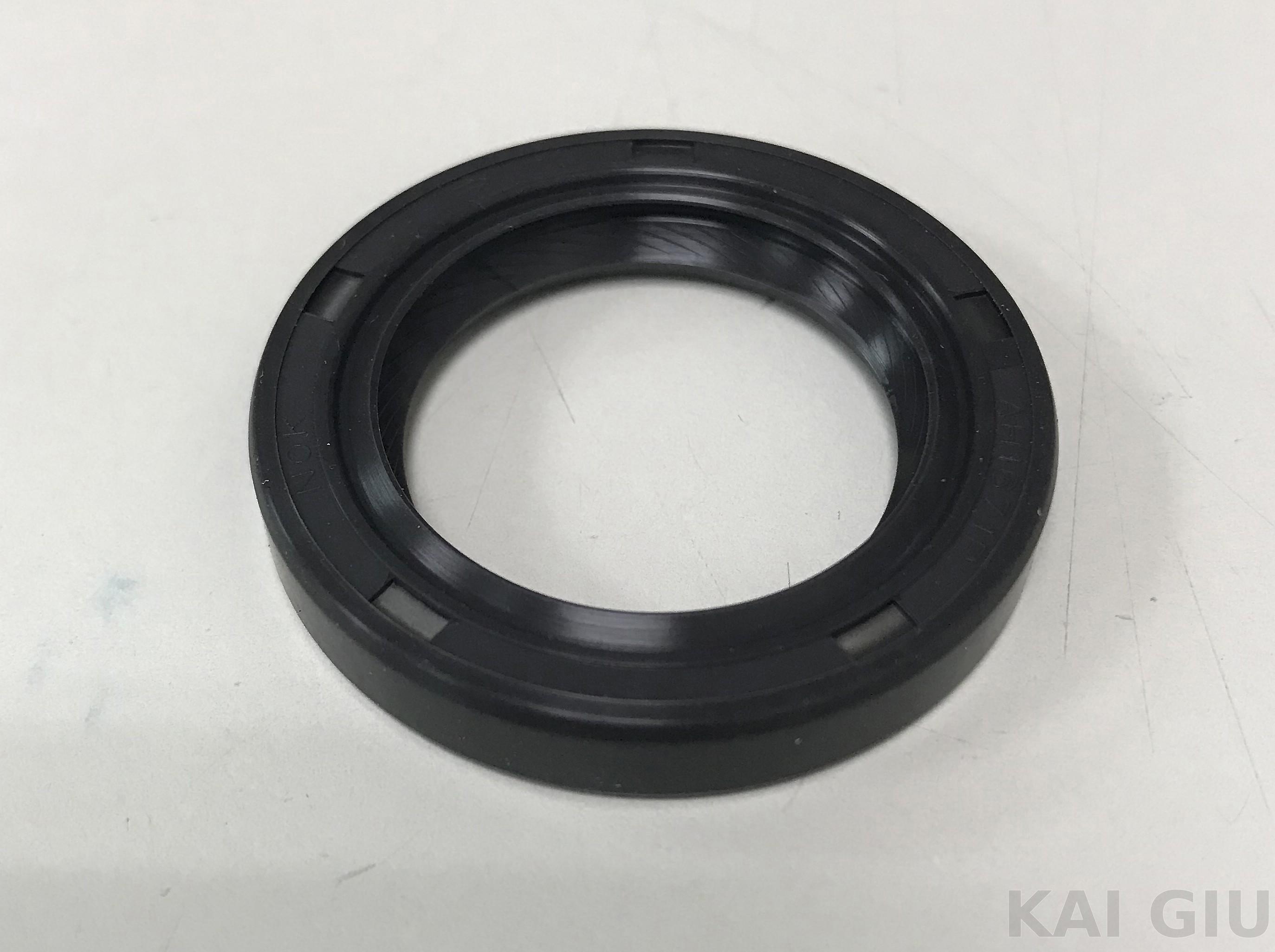 MAZDA OIL SEAL CARNKSHAFT FRONT (R2)
