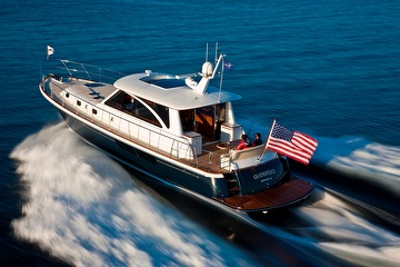 HUNT 52 Express Motoryacht