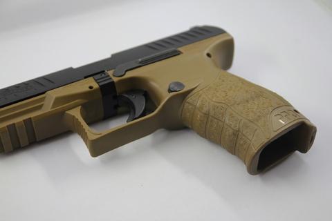 Realistic Airsoft Pistol, Walther PPQ, Military Arms, Gun Parts Assembly, Precision Plastic Injection. Moulding.