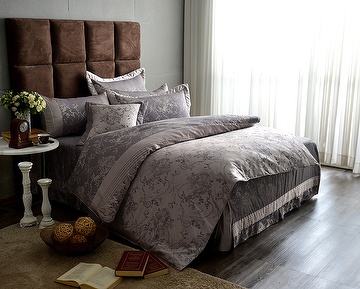 COTTON/POLY BLENDED JACQUARD BED LINEN