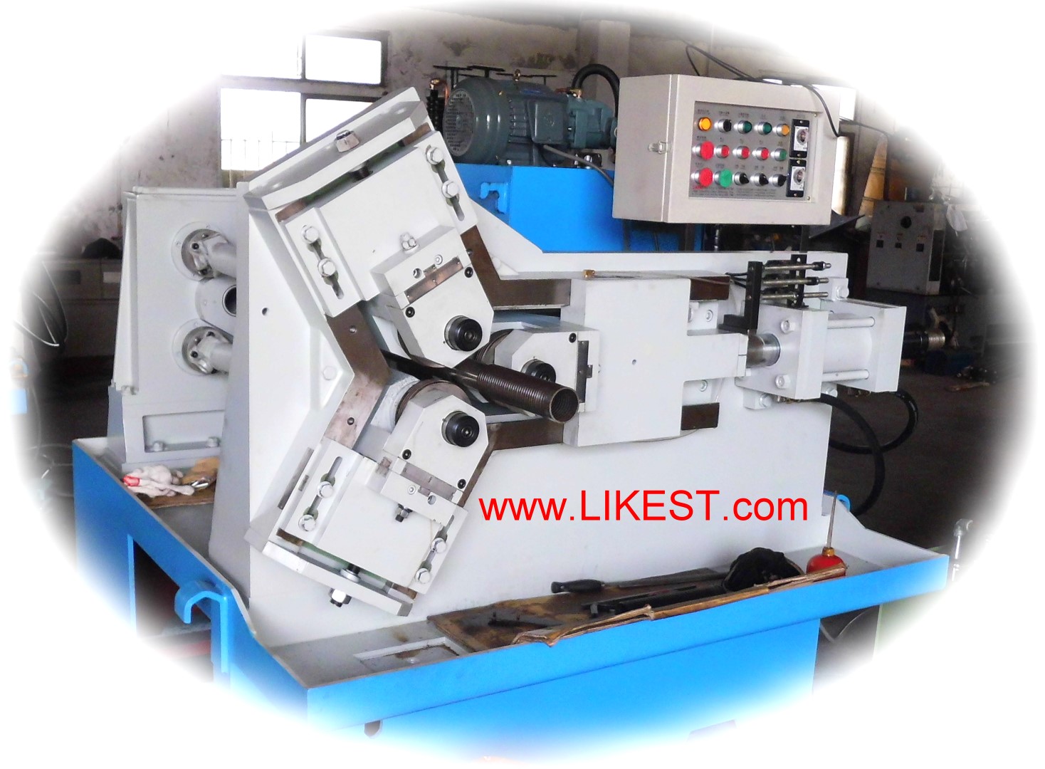 Thread Rolling Machine with Loading System