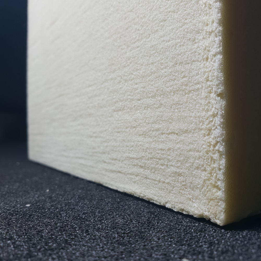 Uniform foam density and pore size 