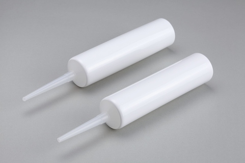 High quality plastic tube packaging with long nozzle tip for lubricant