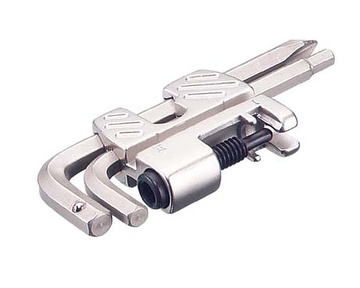 Multi-function chain tool.