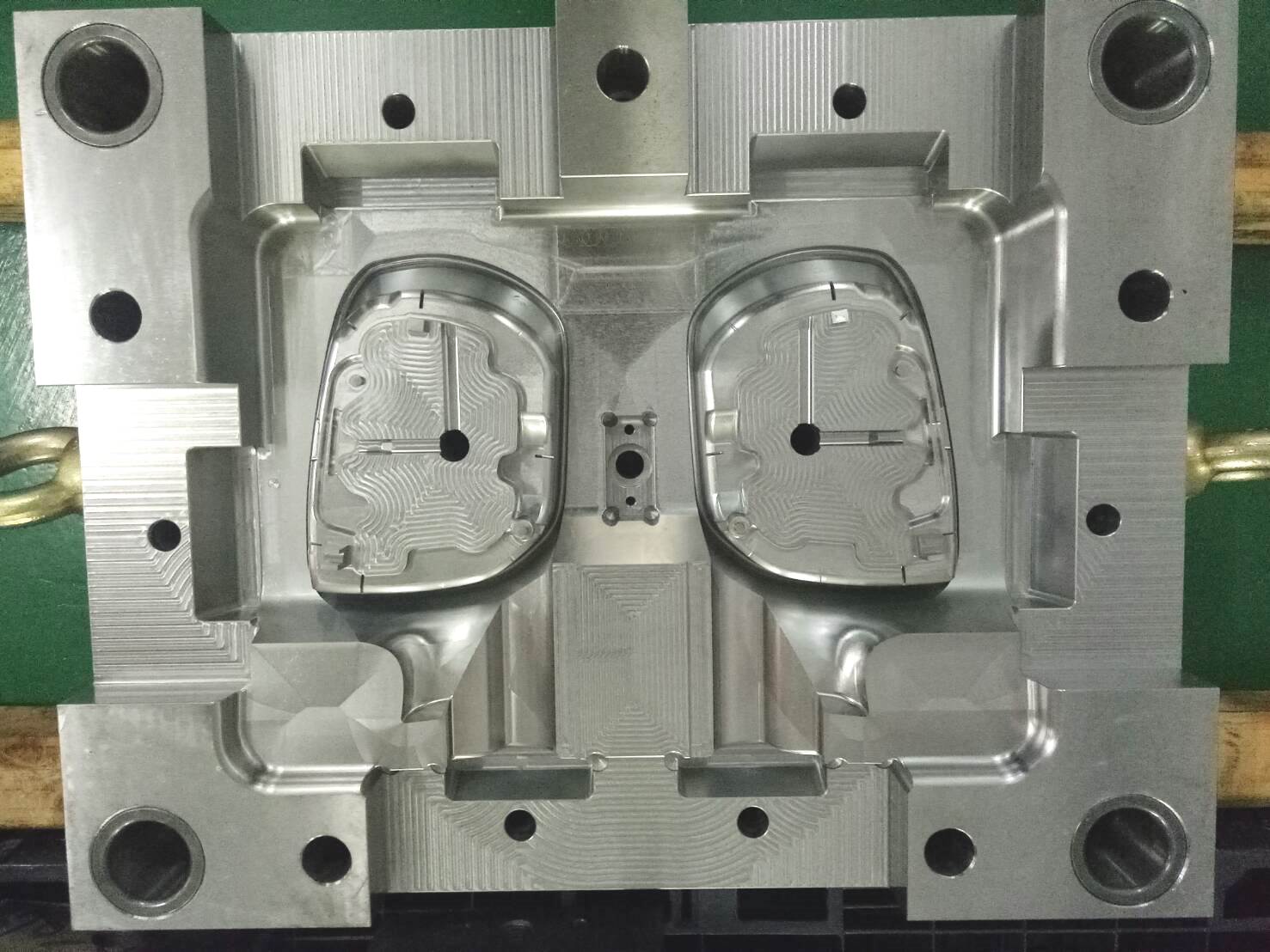 Auto Rear Mirror Mould