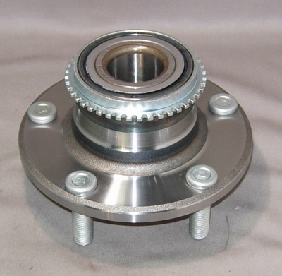 Mitsubishi Wheel Hub & Bearing