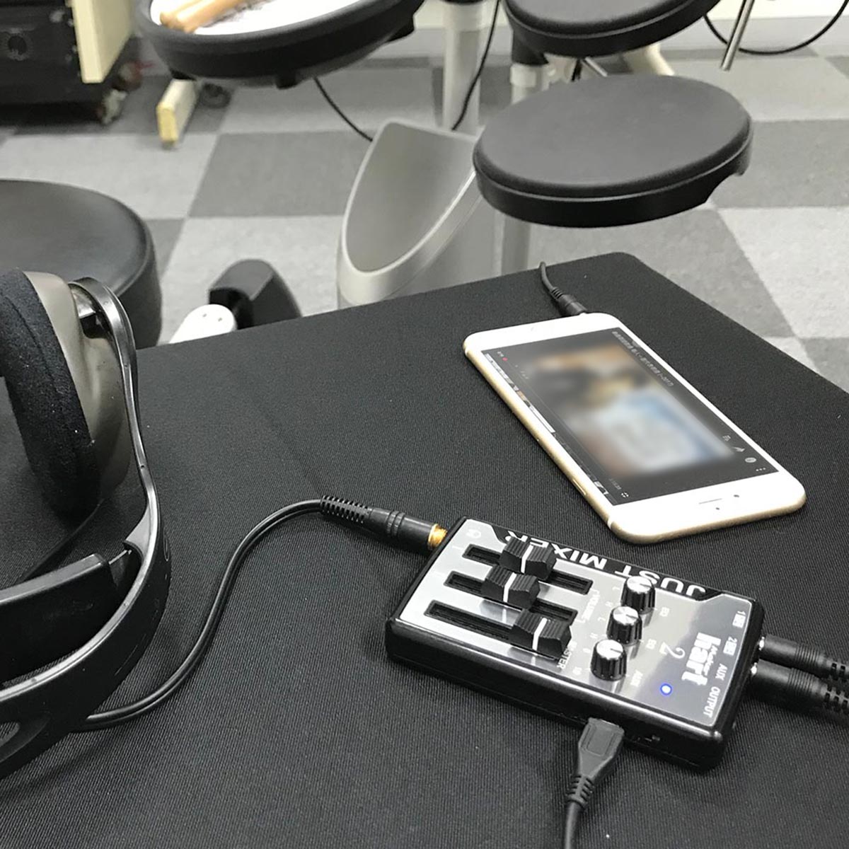 Maker Hart Just Mixer 2 Silver 120V dj dontroller USB mixer audio