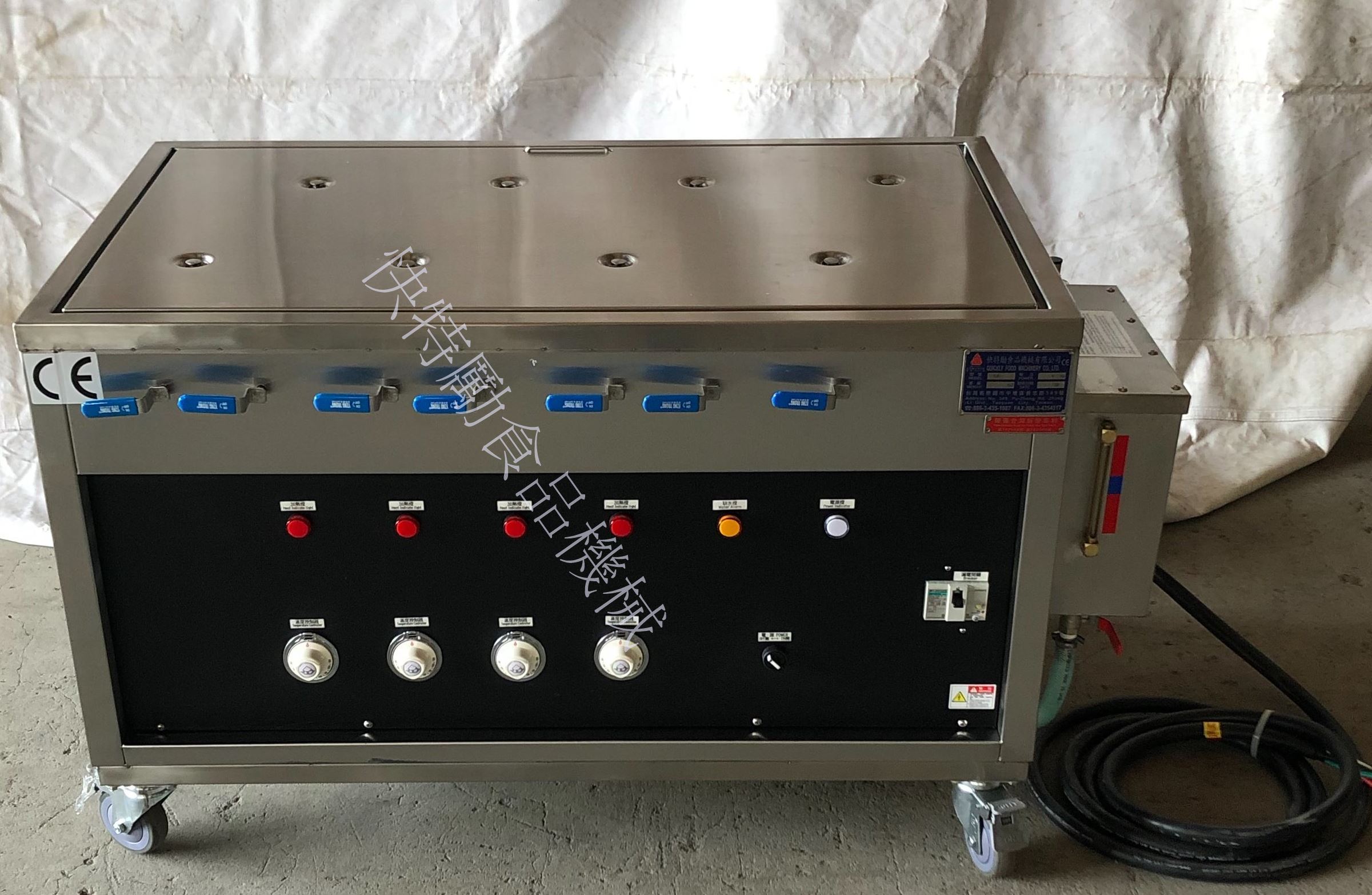 Customized 8Holes Bamboo steamer application Electric type steamer