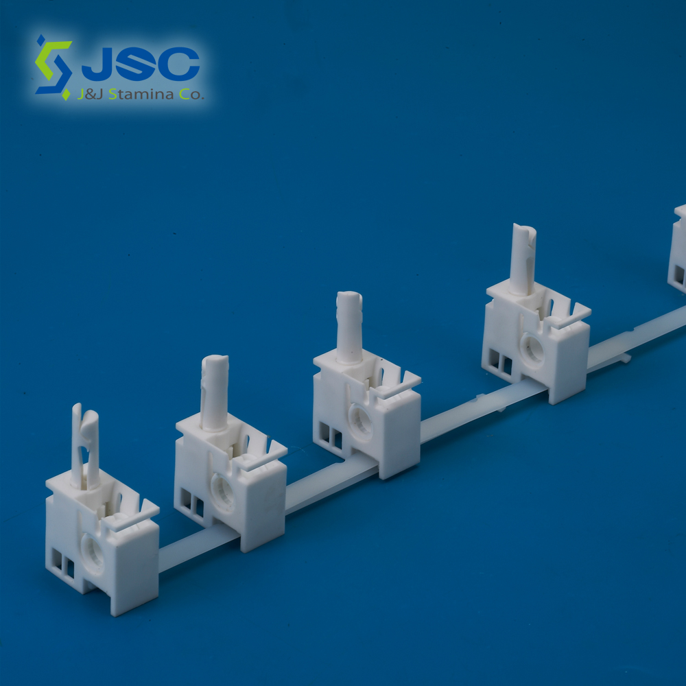 Linked carrier with s/steel spacer Vertical blind parts Taiwantrade