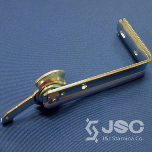 Ceiling swivel bracket with "L" bracket